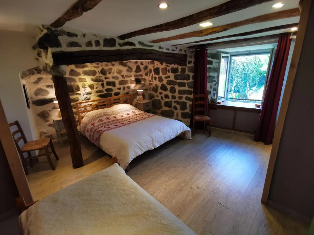 Les gîtes Estaou Treillo Le Monastier sur Gazeille Hébergement de vacances