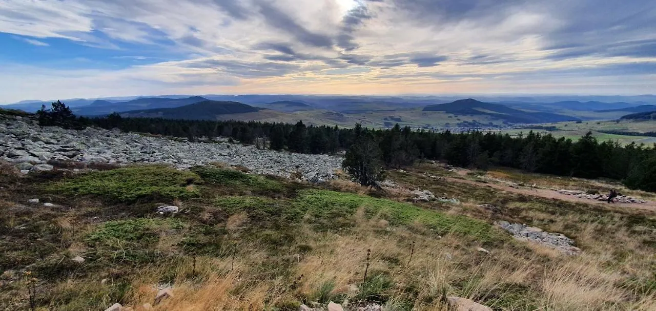 Hébergement de vacances Les gîtes Estaou Treillo Le Monastier sur Gazeille France