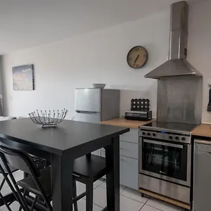 Appt De Charme Avec Grand Balcon Proche Avignon Wifi Gratuit Appartement Monteux